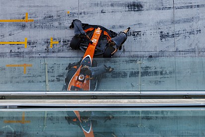 El McLaren MCL33 fue visto antes de su presentación