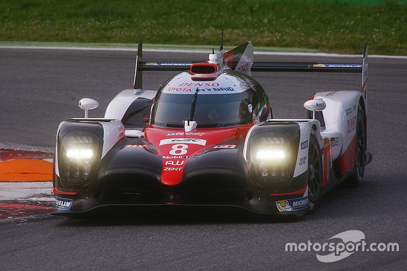 Toyota comenzó adelante en Silverstone