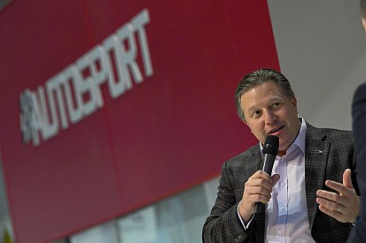 Bos McLaren kritisi "taktik negosiasi" Ferrari di F1