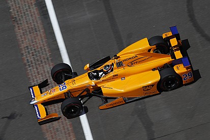Alonso tersingkir setelah masalah mesin Honda