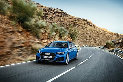 Audi RS4, "giocare" con 450 CV