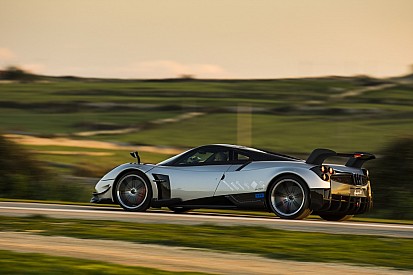 Exclusieve Pagani Huayra BC gaat los op het circuit