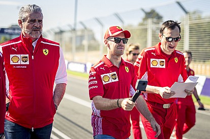 Vettel: "Hamilton y Mercedes son los favoritos"