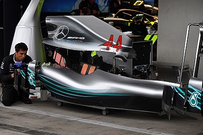 Hamilton espera "asustar" a sus rivales con las mejoras de Mercedes