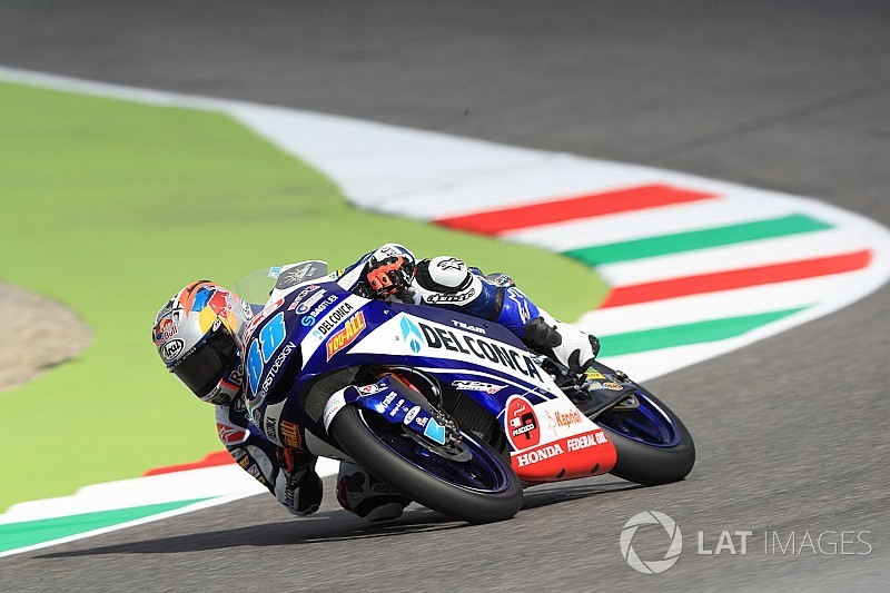Martin triunfa em disputa emocionante a três em Mugello