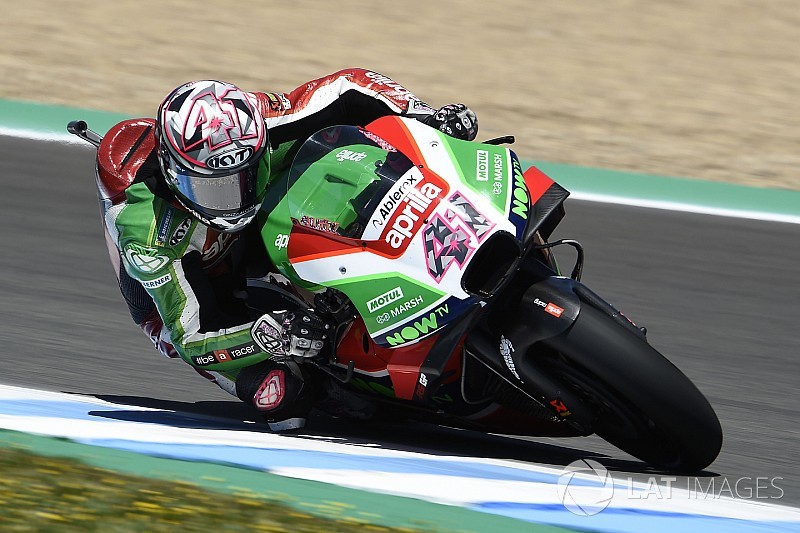 Sürücüler Aprilia'nın uydu takımına ihtiyaç duymadığını söylüyor