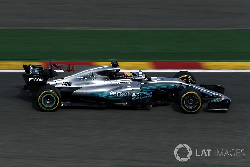 Formel 1 2017 in Spa: Mercedes-Pilot Hamilton mit Freitagsbestzeit