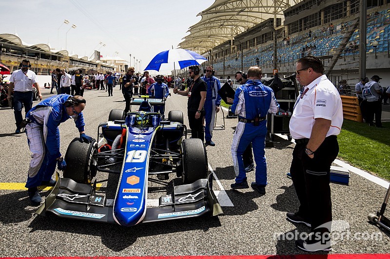 Brown, Norris ve De Vries'in 2019'da McLaren'da yarışacağını yalanladı