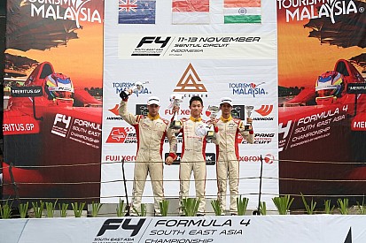 F4/SEA Sentul: Indonesia Raya berkumandang, Presley Martono juara di lap terakhir
