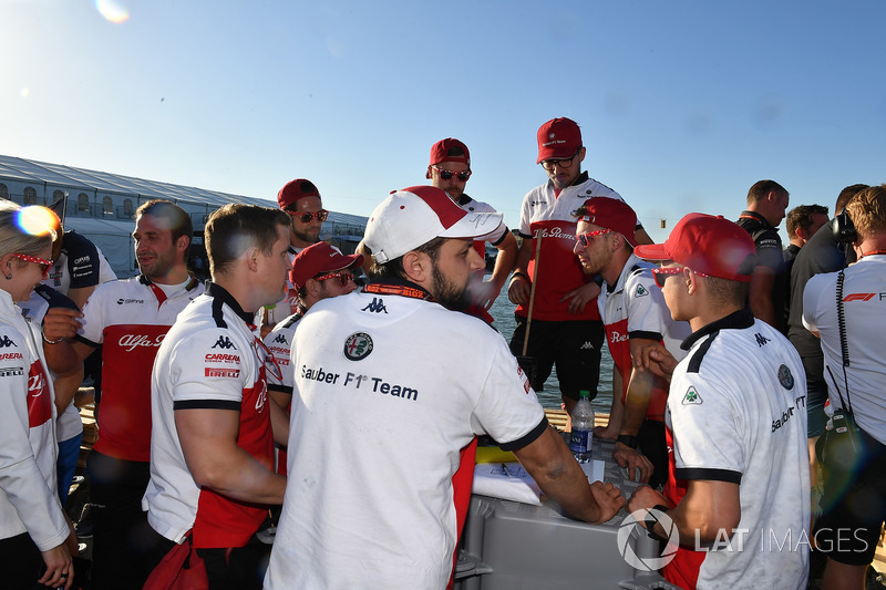 Sauber at the raft race