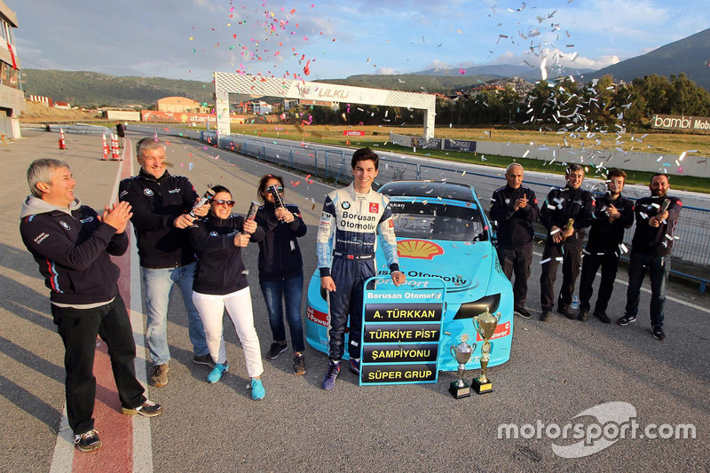 2017 TPS Super Grup Şampiyonu Ali Türkkan, Borusan Otomotiv Motorsport, BMW 320i