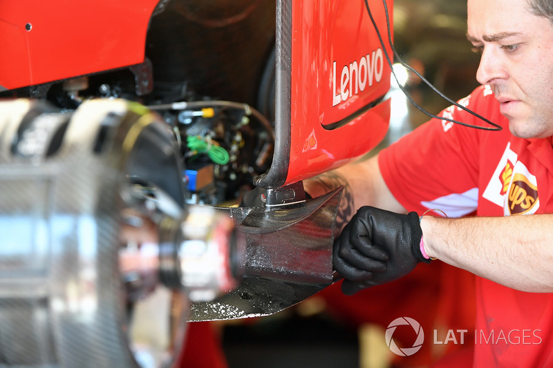 Ferrari mechanic works on Ferrari SF71H