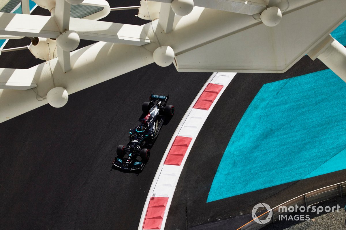 Lewis Hamilton, Mercedes W12