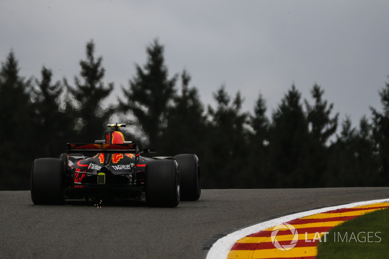 Max Verstappen, Red Bull Racing RB13 and sparks