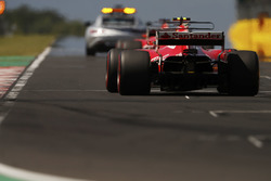 The safety car leads Sebastian Vettel, Ferrari SF70H, Kimi Raikkonen, Ferrari SF70H