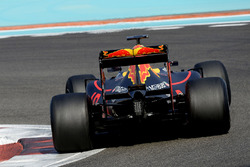 Max Verstappen, Red Bull Racing testing the new 2017 Pirelli tyres