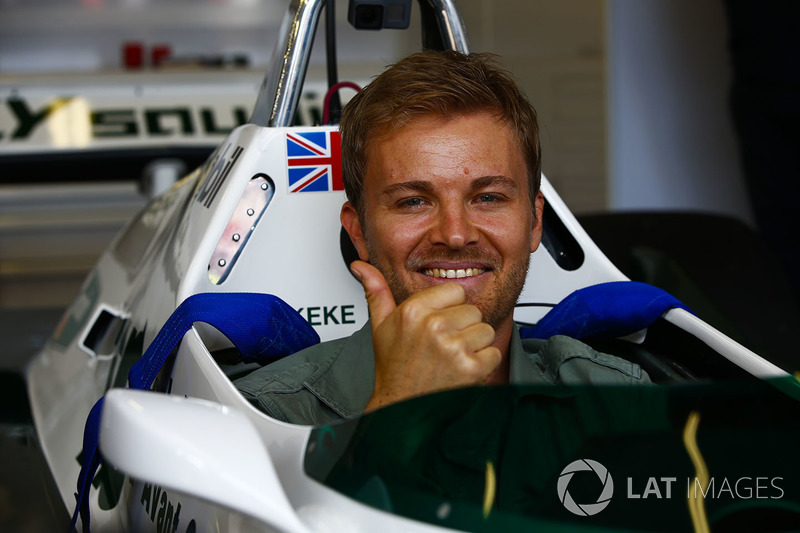Нико Росберг за рулем Williams FW08 Cosworth 1982 года
