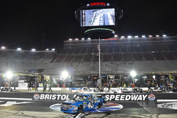 Race winner Kyle Busch, Kyle Busch Motorsports Toyota