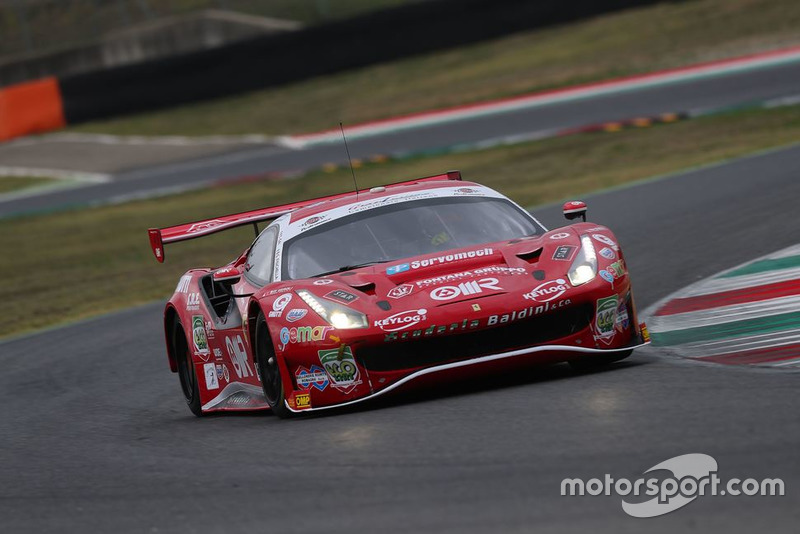 Ferrari 488-GT3 №27 команды Scuderia Baldini 27: Джанкарло Физикелла, Стефано Гай