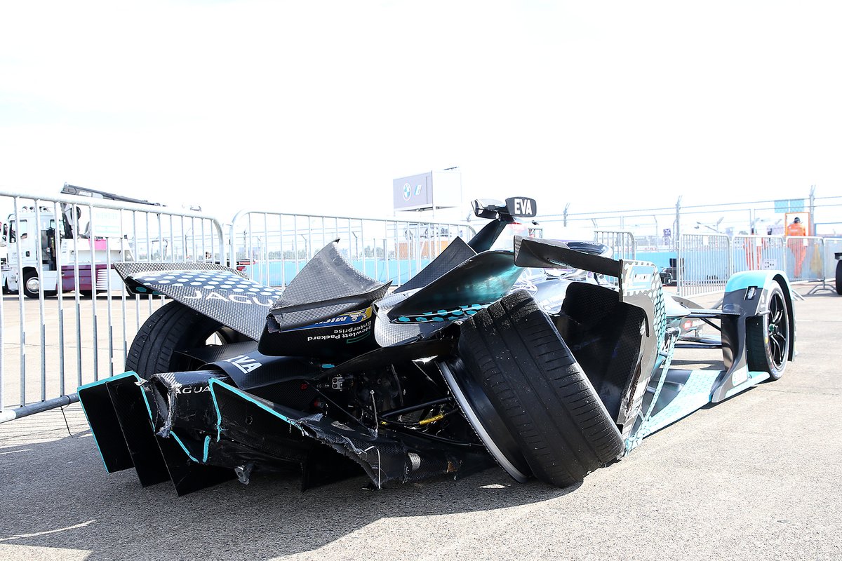 Разбитая машина Митча Эванса, Jaguar Racing, Jaguar I-Type V