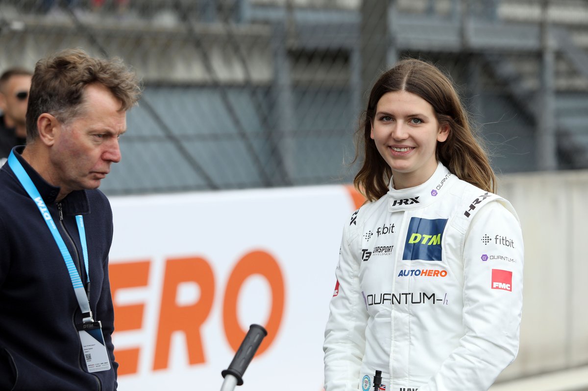 Esmee Hawkey, T3 Motorsport