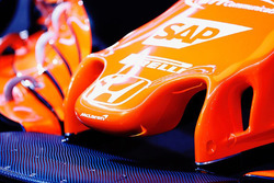McLaren MCL32 detail neus
