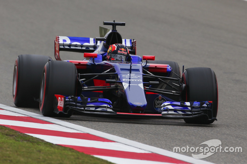 10. Daniil Kvyat, Scuderia Toro Rosso STR12