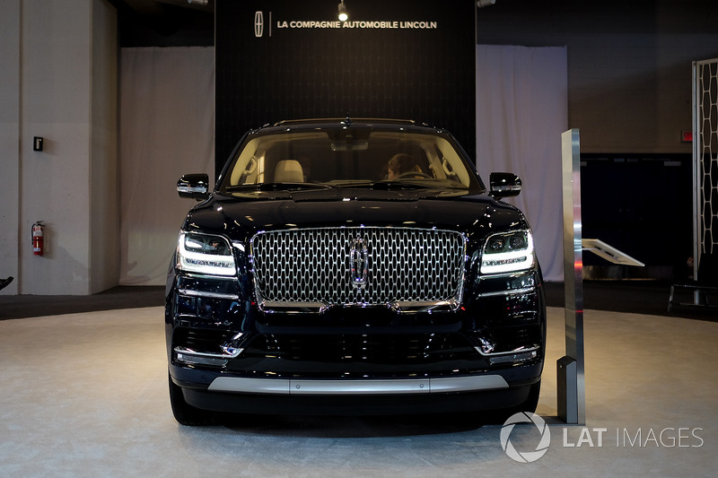 Lincoln Navigator