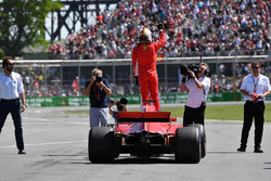Pole pozisyonu galibi Sebastian Vettel, Ferrari SF71H