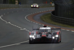 #8 Audi Sport Team Joest, Audi R18 e-tron quattro: Lucas di Grassi, Loic Duval, Oliver Jarvis