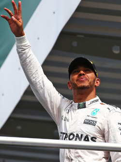 Podio: il vincitore Lewis Hamilton, Mercedes AMG F1