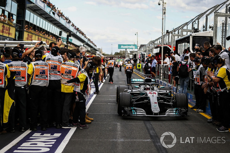 Lewis Hamilton, Mercedes-AMG F1 W09 EQ Power , parc ferme