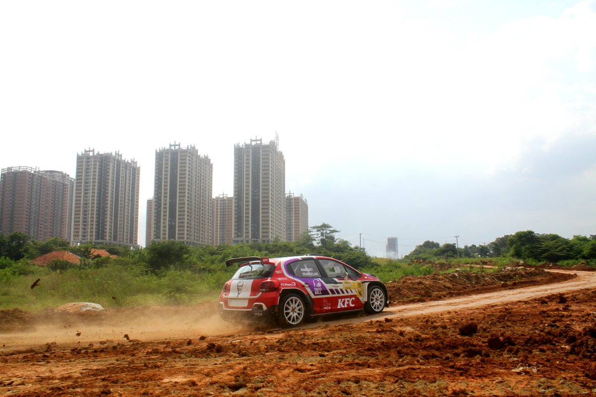Sean Gelael, Bambang Soesatyo, shakedown seri terakhir Kejuaraan Nasional Sprint Rally 2021