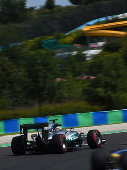 Lewis Hamilton, Mercedes AMG F1 W07 Hybrid