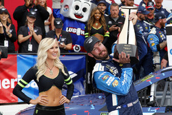 Yarış galibi Martin Truex Jr., Furniture Row Racing Toyota
