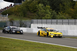 Тімо Глок, BMW Team RMG, BMW M4 DTM, після аварії та Бруно Спенглер, BMW Team RBM, BMW M4 DTM