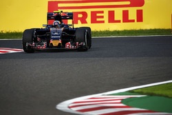 Карлос Сайнс-мол., Scuderia Toro Rosso STR11