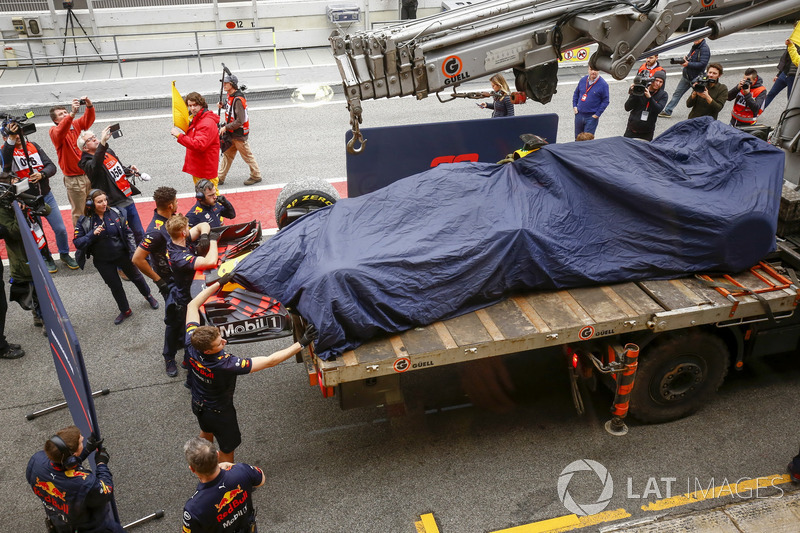 The Red Bull Racing RB14 of Max Verstappen