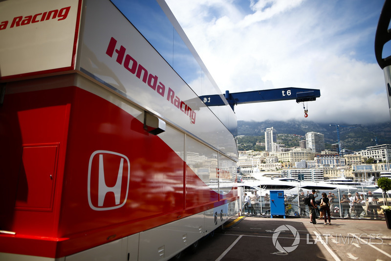 L'area hospitality Honda nel paddock