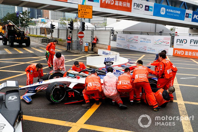 Car of Pascal Wehrlein, Mahindra Racing, M5 Electro rolled over a marshal whilst trying to remove it