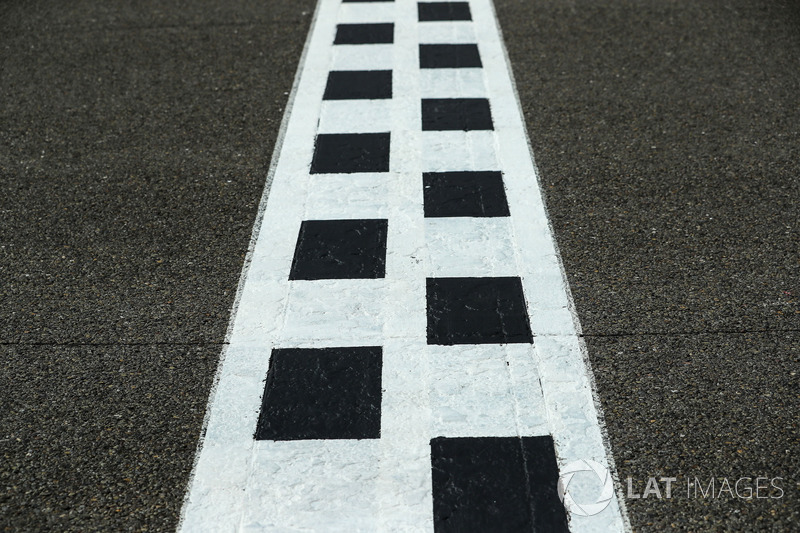 Start and finish stripe