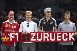 Sebastian Vettel, Nico Rosberg, Nico Hülkenberg und Pascal Wehrlein machen Werbung für den Grand Prix von Deutschland