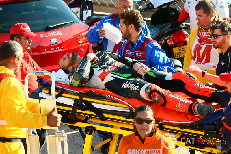 Crash, Tom Sykes, Kawasaki Racing