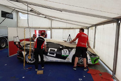 La Porsche 911 GT3 Cup di Enrico Fulgenzi, Ghinzani Arco Motorsport, dopo l'incidente