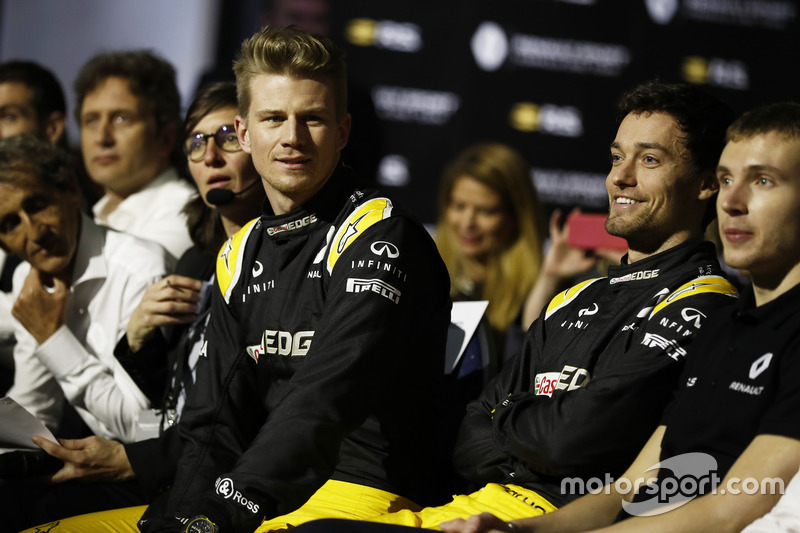 Hülkenberg en Palmer vermaakten zich wel tijdens de presentatie
