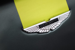 Лого Aston Martin