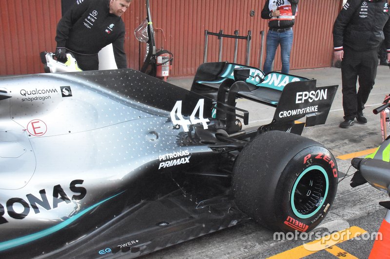 Детали задней части Mercedes F1 W10