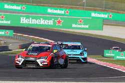 Pepe Oriola, SEAT León, Team Craft-Bamboo LUKOIL e Jean-Karl Vernay Volkswagen Golf GTI TCR, Leopard