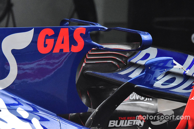 Scuderia Toro Rosso STR12