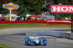 Джозеф Ньюгарден, Team Penske Chevrolet здобуває перемогу
